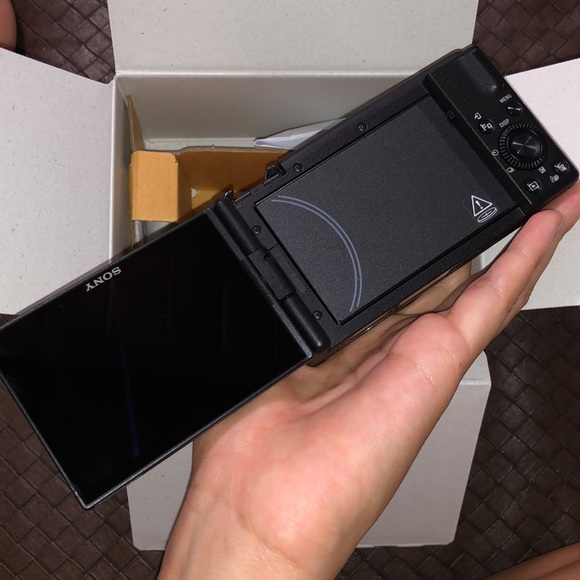 Sony Zv 1m2 (basically NEW.. only used a few times) - Picture 4 of 4
